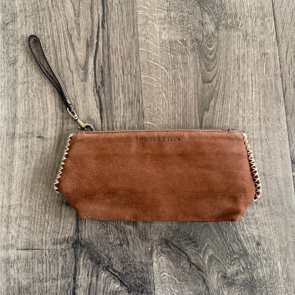 Pendleton Brown Distressed Leather Wristlet Clutch/Wallet w/Chunky Stitching